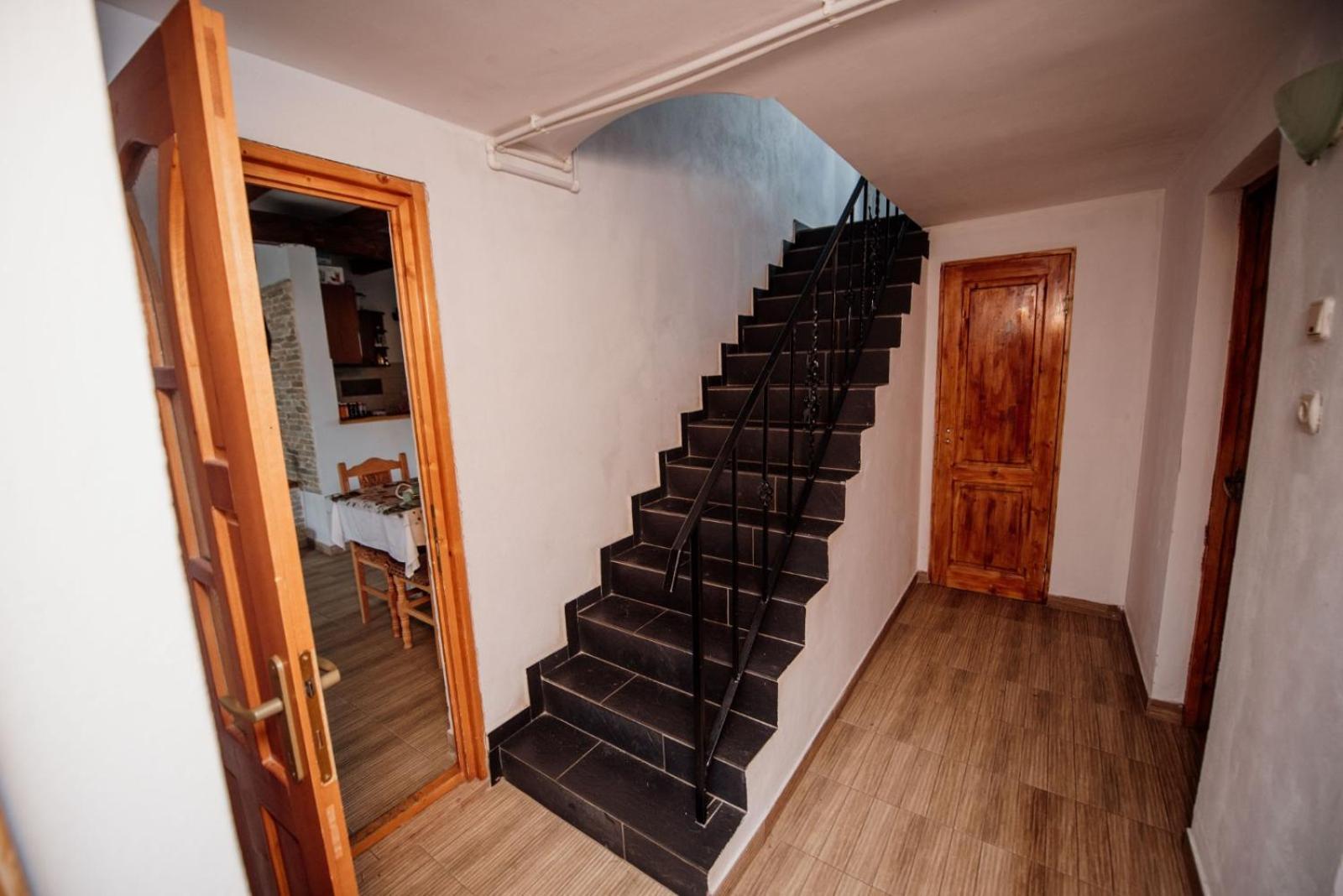 Отель Casa Cristalul Muntilor Пояна-Мэрулуй Экстерьер фото