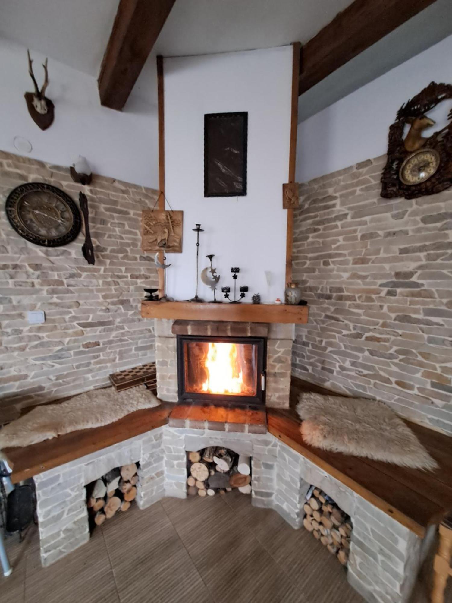 Отель Casa Cristalul Muntilor Пояна-Мэрулуй Экстерьер фото