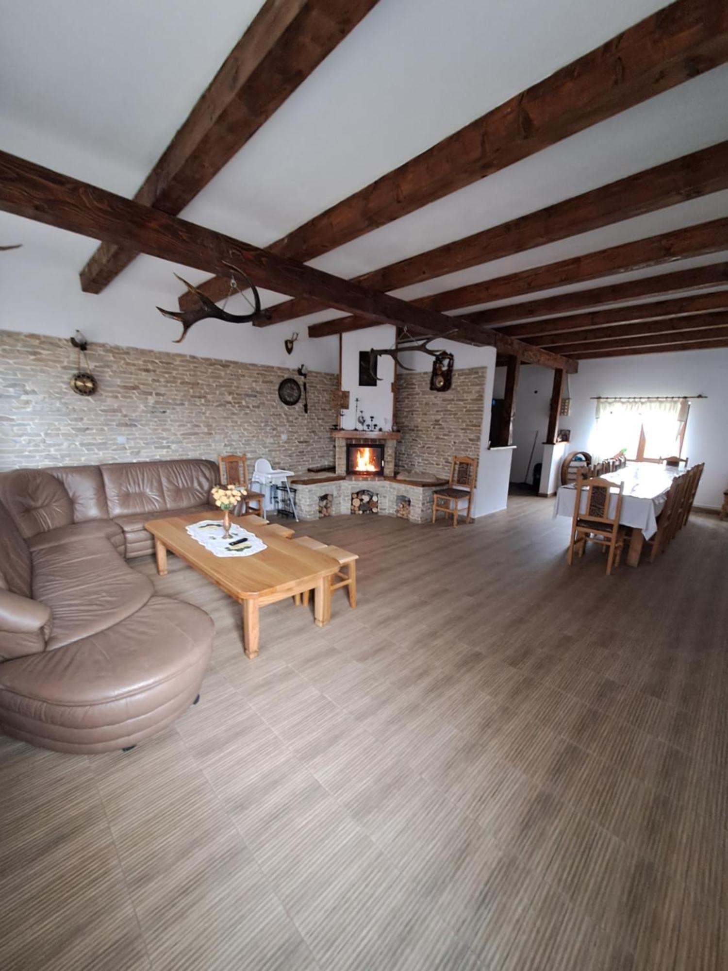 Отель Casa Cristalul Muntilor Пояна-Мэрулуй Экстерьер фото