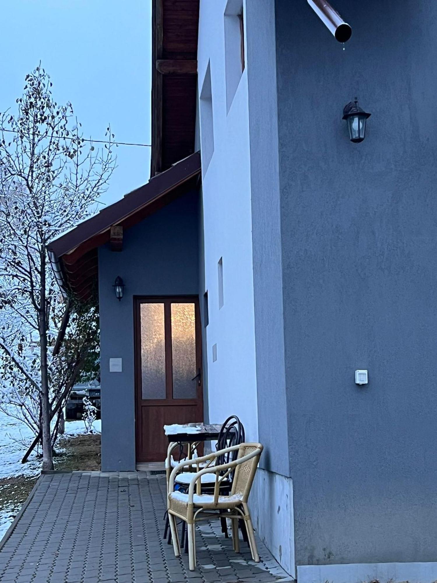 Отель Casa Cristalul Muntilor Пояна-Мэрулуй Экстерьер фото